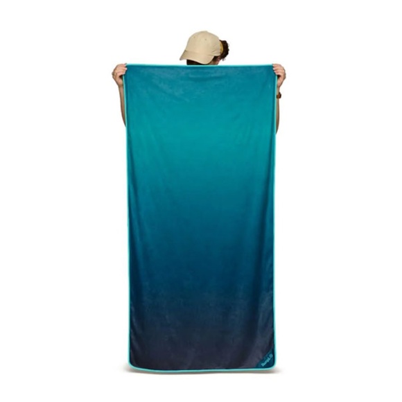 Rump TECH TOWEL - Ocean Fade - Picture 1 of 4